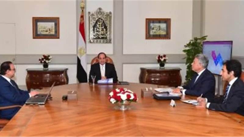 الرئيس السيسى يوجه بتطوير قطاع الاتصالات وتكنولوجيا المعلومات