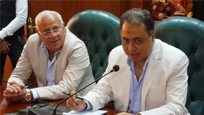 «رئيس الوزراء» يستعرض الإجراءات التنفيذية لقانون التأمين الصح الشامل