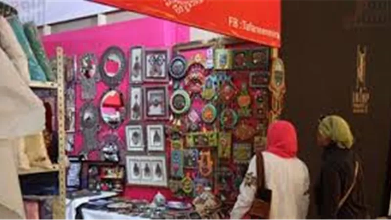 انطلاق «فيرنكس آند هوم» بمشاركة 220 مشتريًا من 35 دولة 