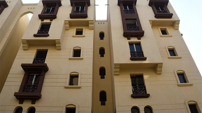 مدبولى: يتفقد أعمال تنفيذ الوحدات السكنية بمشروع «روضة السيدة..تل العقارب سابقا» 