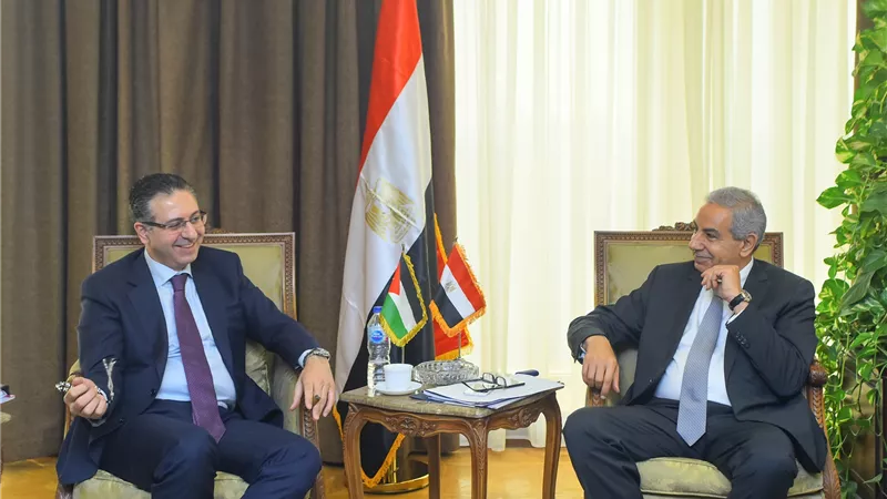وزير التجارة والصناعة يستعرض مع نظيره الأردنى مستقبل التعاون التجارى بين البلدين