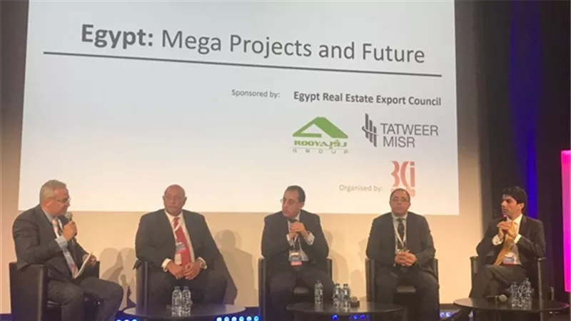 وزير الإسكان يُسوّق للمشروعات الكبرى فى معرض «ميبيم» بـ«فرنسا»
