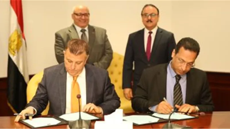 وزير الاتصالات يشهد توقيع بروتوكول تعاون لميكنة مستشفيات جامعة عين شمس