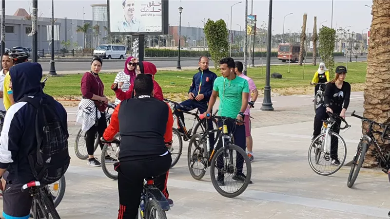 افتتاح مسار الدراجات بطريق جمال عبدالناصر في 6 أكتوبر