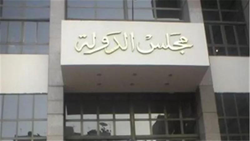 الفتوى والتشريع: عدم وجوب إنذار الموظف المنقطع عن العمل قبل إنهاء خدمته