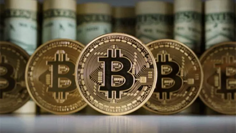 ألمانى يؤسس بنكا يستخدم عملة بيتكوين فى تحويل القروض عبر الإنترنت
