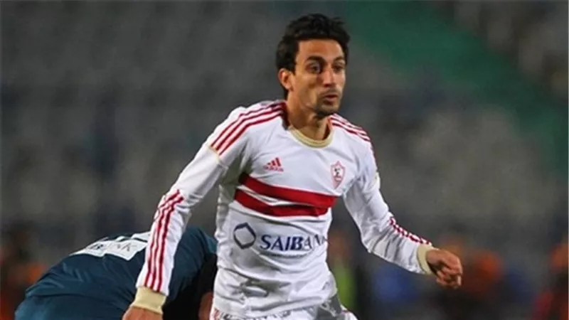  أيمن حفني يجدد تعاقده مع الزمالك ثلاث سنوات
