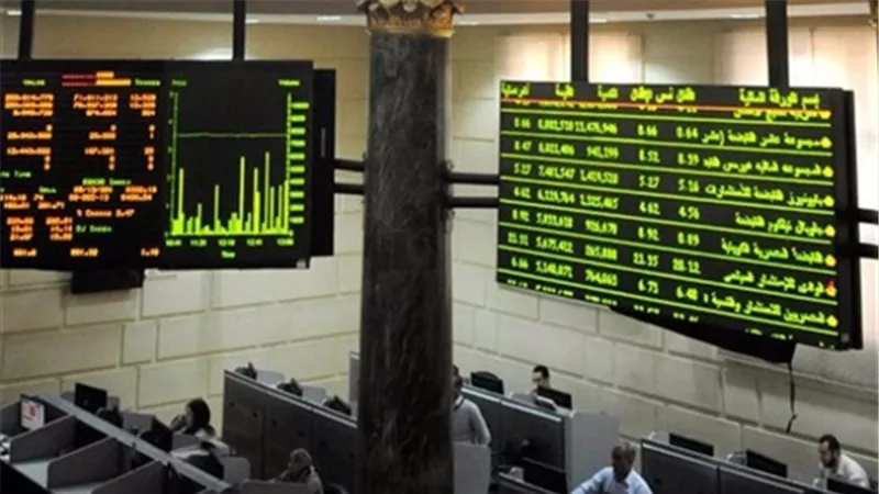 تباين مؤشرات البورصة في مستهل التعاملات