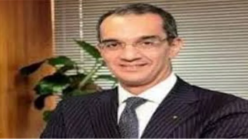 وزير الاتصالات يبحث مع السفير الفرنسي التعاون في مجال تكنولوجيا المعلومات