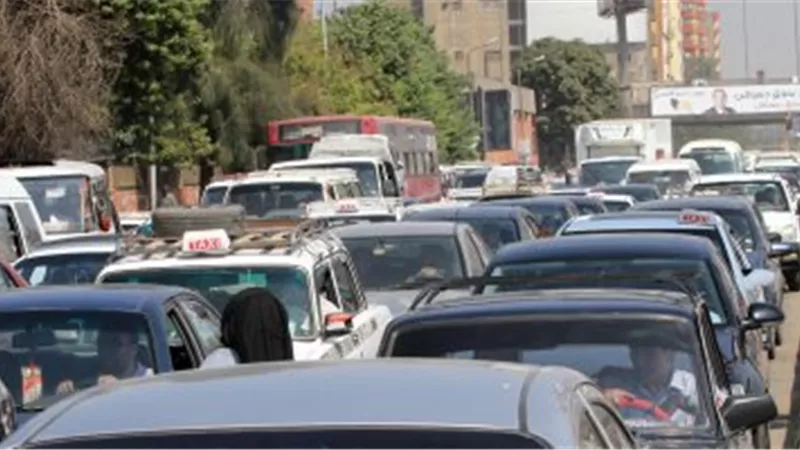  النشرة المرورية: كثافات مرتفعة بمعظم محاور وميادين القاهرة والجيزة 