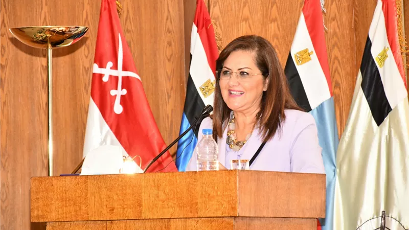 التخطيط: حجم الاحتياطى يغطى 9 أشهر ..وتحويلات المصريين بالخارج 26.4 مليار دولار